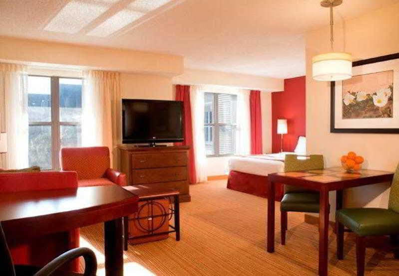 Residence Inn By Marriott Jacksonville Butler Boulevard Zewnętrze zdjęcie